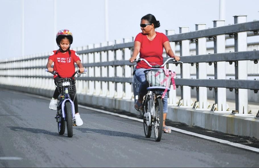 ރިޕޯޓް: ކާރާއި ސައިކަލު ދޫކޮށްލާފައި ބައިސްކަލު ދުއްވަން ފެށުން ކިހިނެއްވާނެ؟