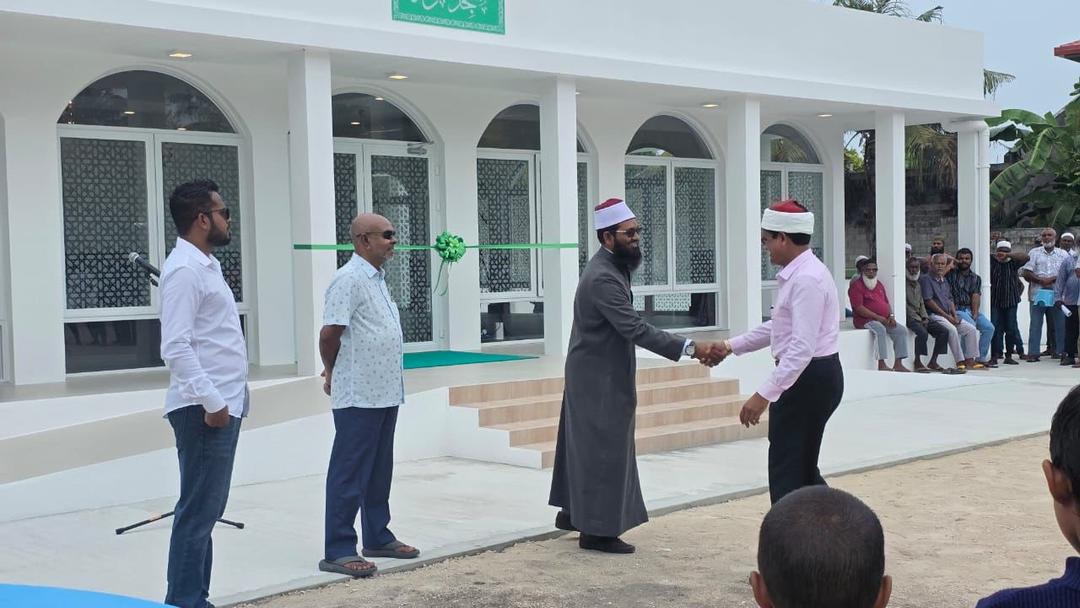 ފޯކައިދޫގައި އަލަށް ޢިމާރާތް ކުރި މިސްކިތް ހުޅުވައިފި