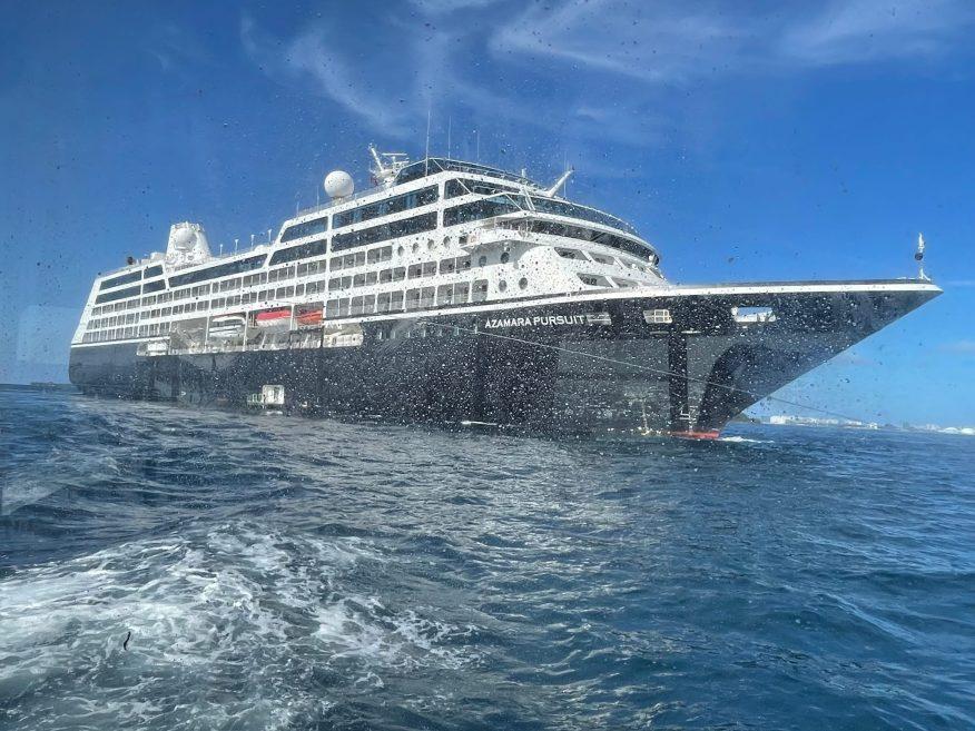 އަޒަމަރާ ޕާސުއިޓް ކްރޫޒް ޝިޕް" 600 ފަތުރުވެރިންނާއި އެކު ރާއްޖެގަ