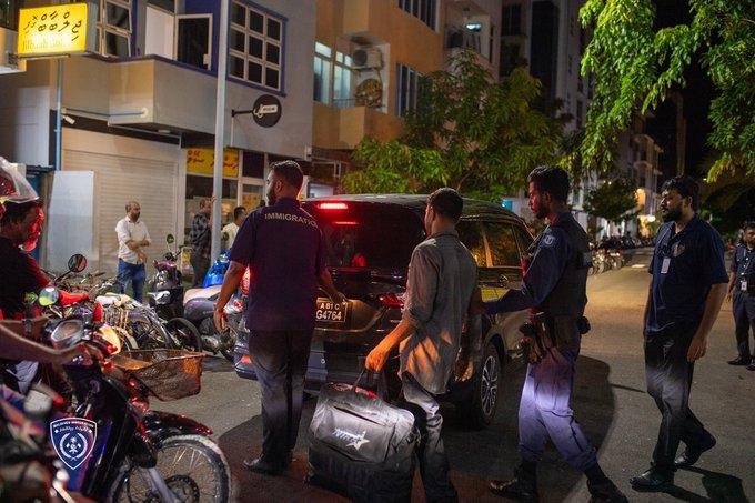 ހުޅުމާލެއިން 3 ބިދޭސީއަކު އިމިގްރޭޝަންގެ ބެލުމުގެ ދަށަށް ގެންގޮސްފި