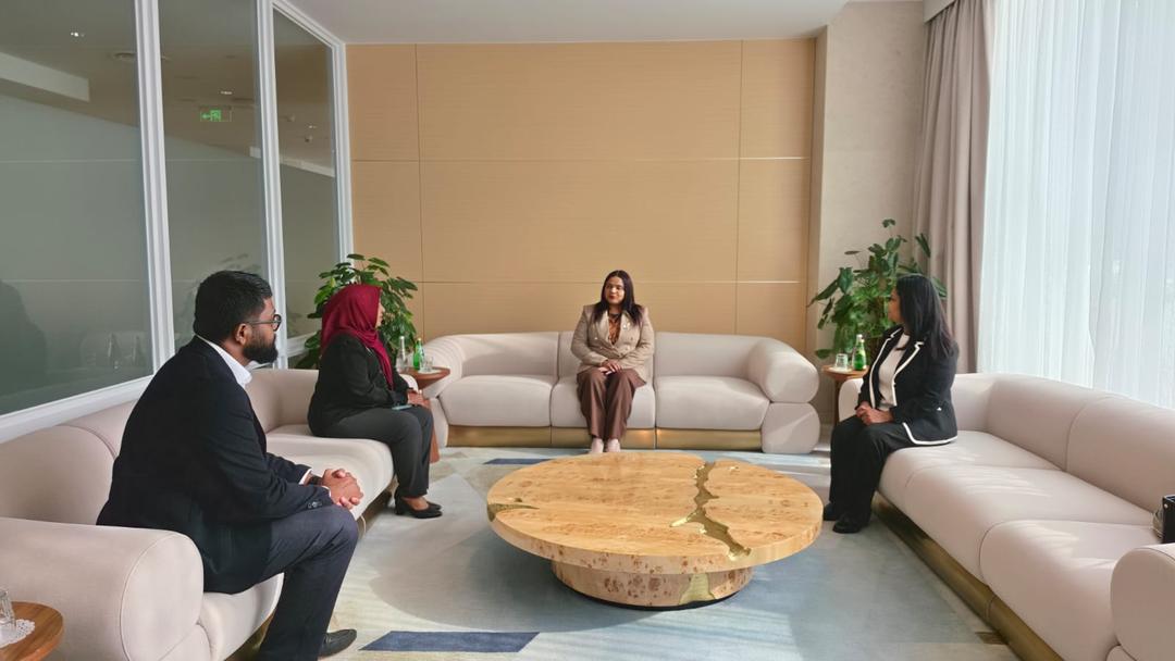 ރަސްމީ ދަތުރުފުޅެއްގައި ޚާރިޖީ ވަޒީރު އިރުތިޝާމް ޢާދަމް އިރާޤަށް ފުރާވަޑައިގެންފި