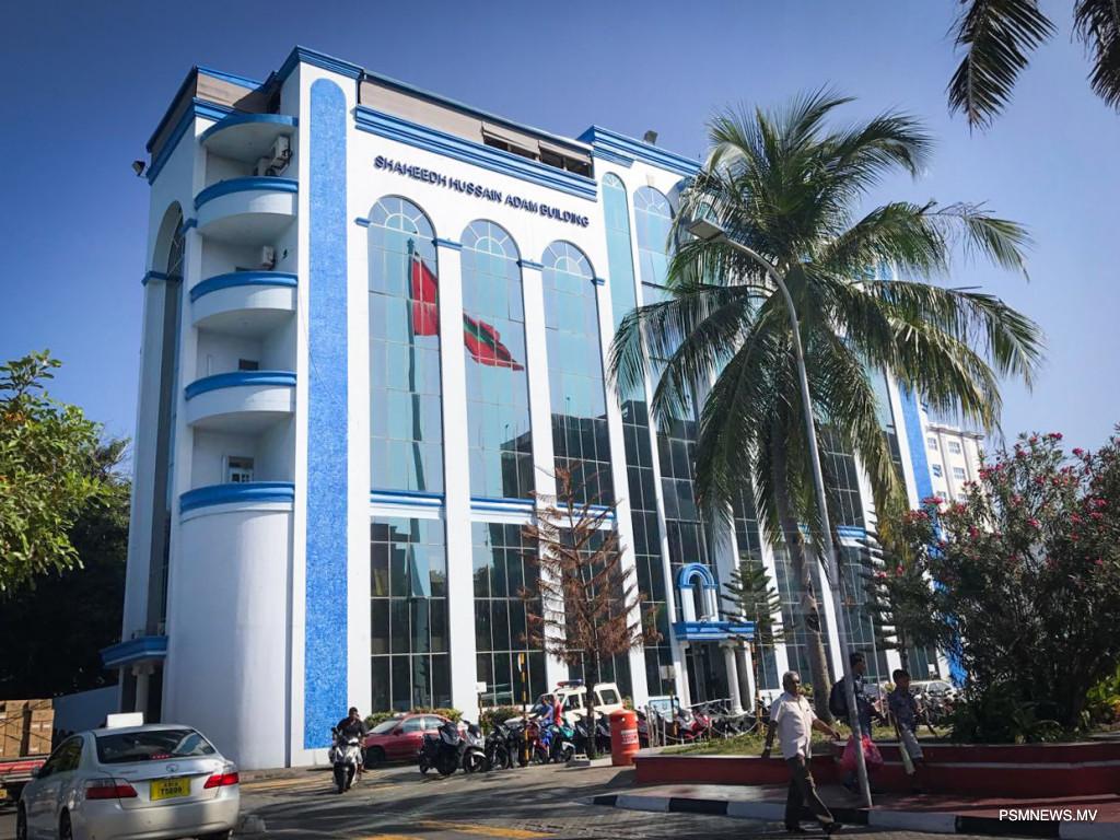 އައްޑުއަށް ޑްރަގް ގެންދިޔަ މީހަކު 24 އަހަރަށް ޖަލަށް.