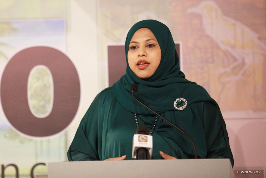 ވަޒީރު ހީނާ ވަލީދު، ދިވެހި ލިޔުންތެރިންނާ ބައްދަލުކުރައްވާ މަޝްވަރާ ކުރައްވައިފި