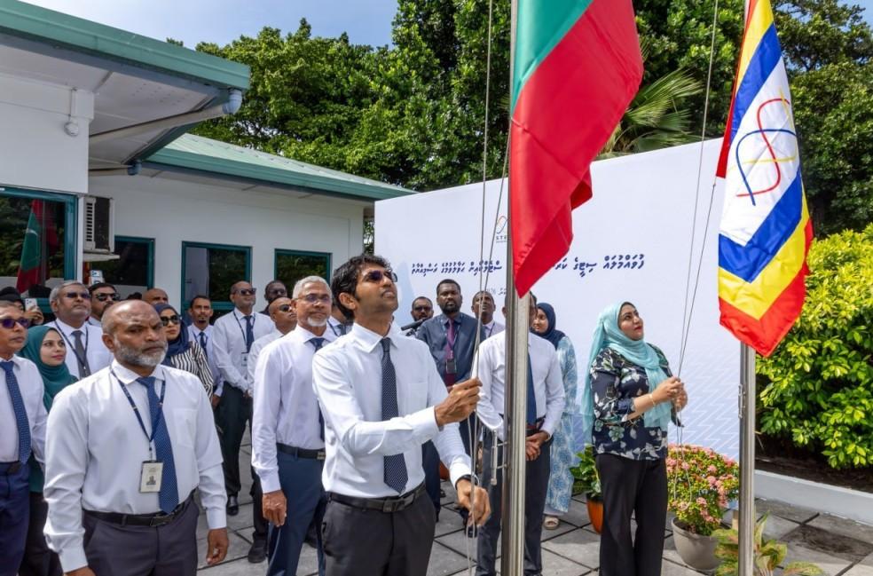 ސްޓެލްކޯއިން ފުވައްމުލަކުގައި ރަސްމީކޮށް ކަރަންޓުގެ ހިދުމަތް ފަށައިފި