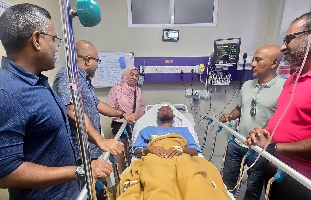 ޑިއުޓީގައީ އުޅެނިކޮށް އަނިޔާވި ފުލުސް އޮފިސަރުގެ ހާލު ވަޒީރު އިޙްސާން ބައްލަވާ ހިތްވަރު ދެއްވައިފި