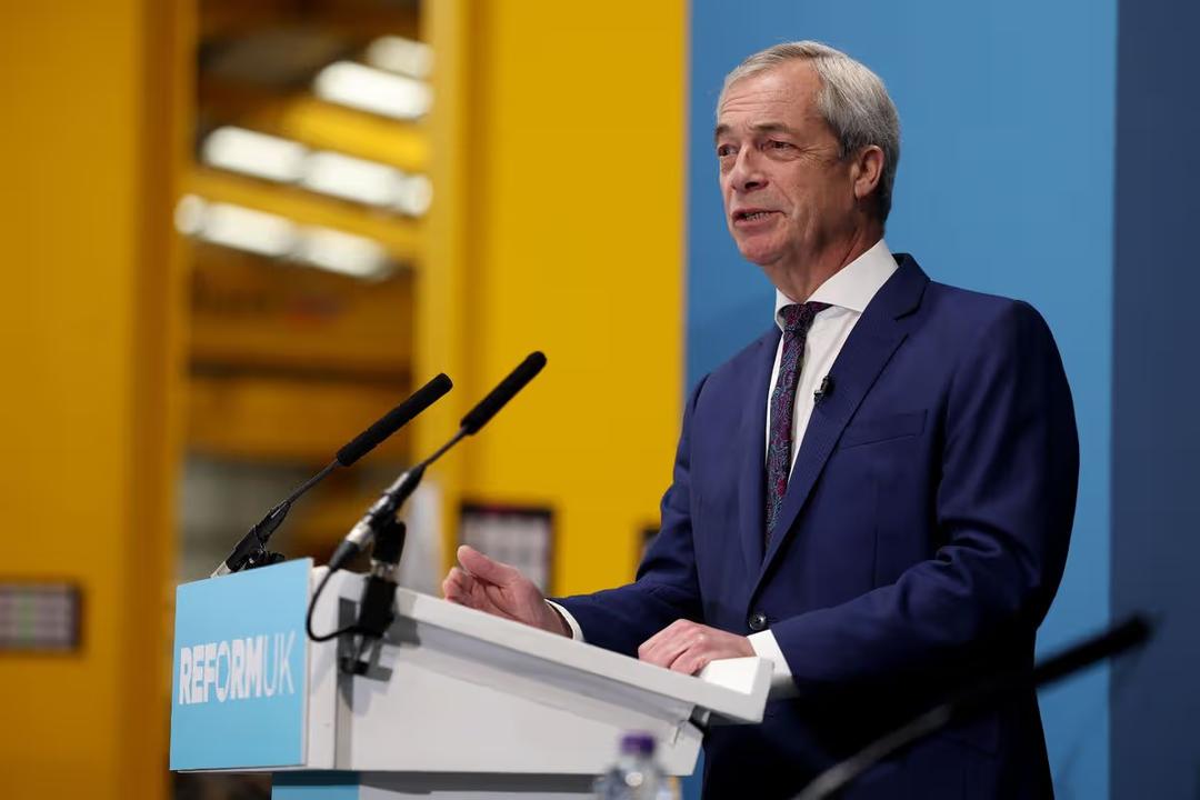 ފޯޅަވަހި ލިބުން ޙައްޤީ ރާއްޖެއަށް: ނައިޖަލް ފަރާޖް