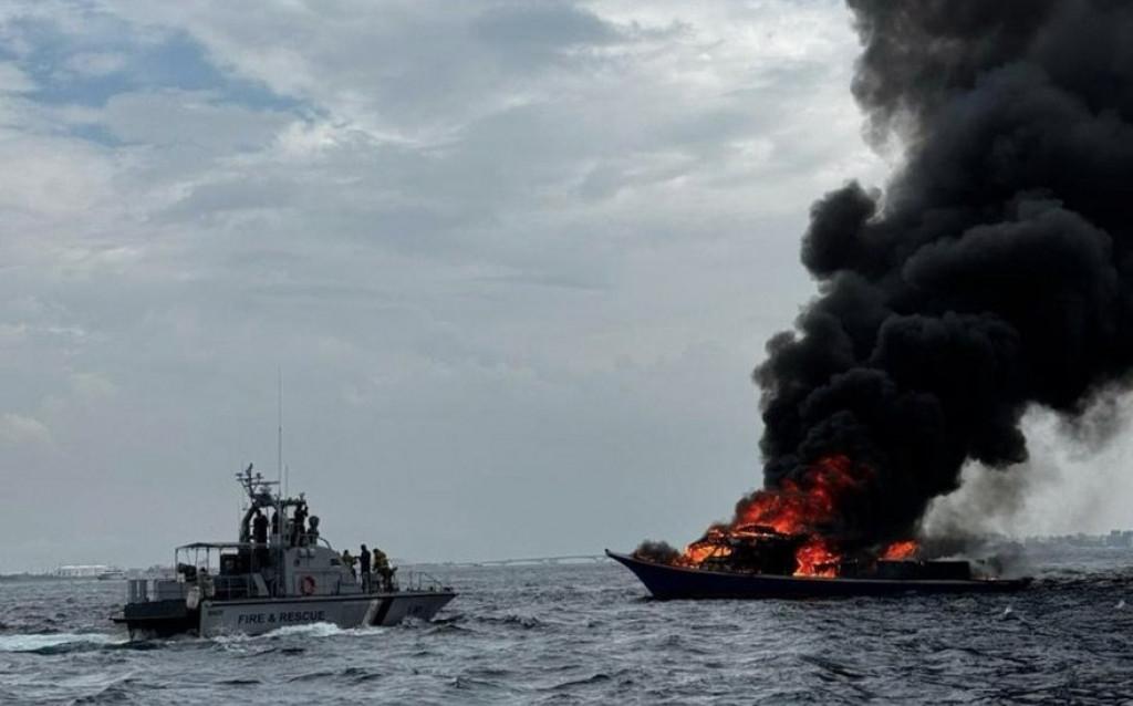 ދޯނީގައި ރޯވި ހާދިސާއާ ގުޅިގެ ފަސް މީހަކު ފިހިގެން ފަރުވާ ދެނީ