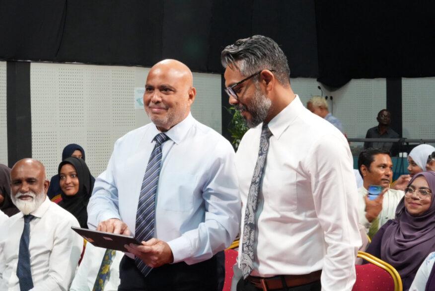 ދަރިވަރުންނަށް ފައިސާ ދޫކުރުމުގެ ނިޒާމު ޑިޖިޓަލްކުރަން، "ކުރި" ނަމުގައި ޕޯޓަލެއް