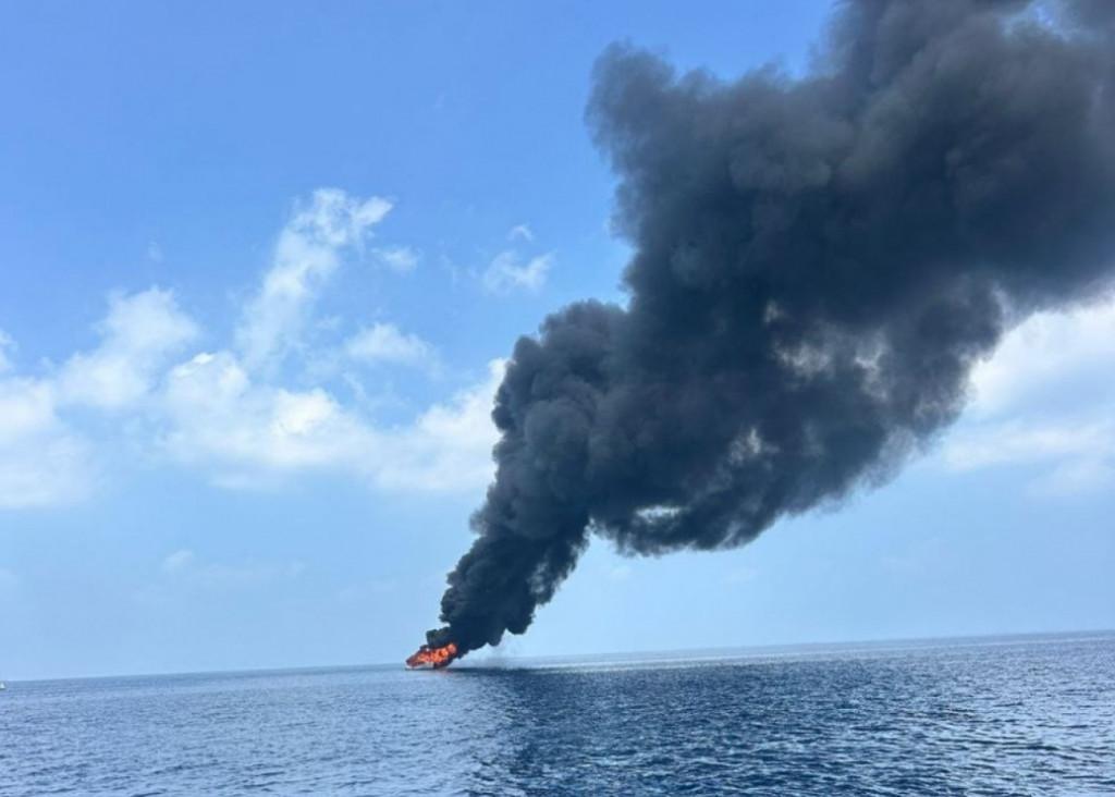 ޑައިވިން ދޯންޏެއްގައި ރޯވެ އަލިފާނުގެ ހާދިސާއެއް