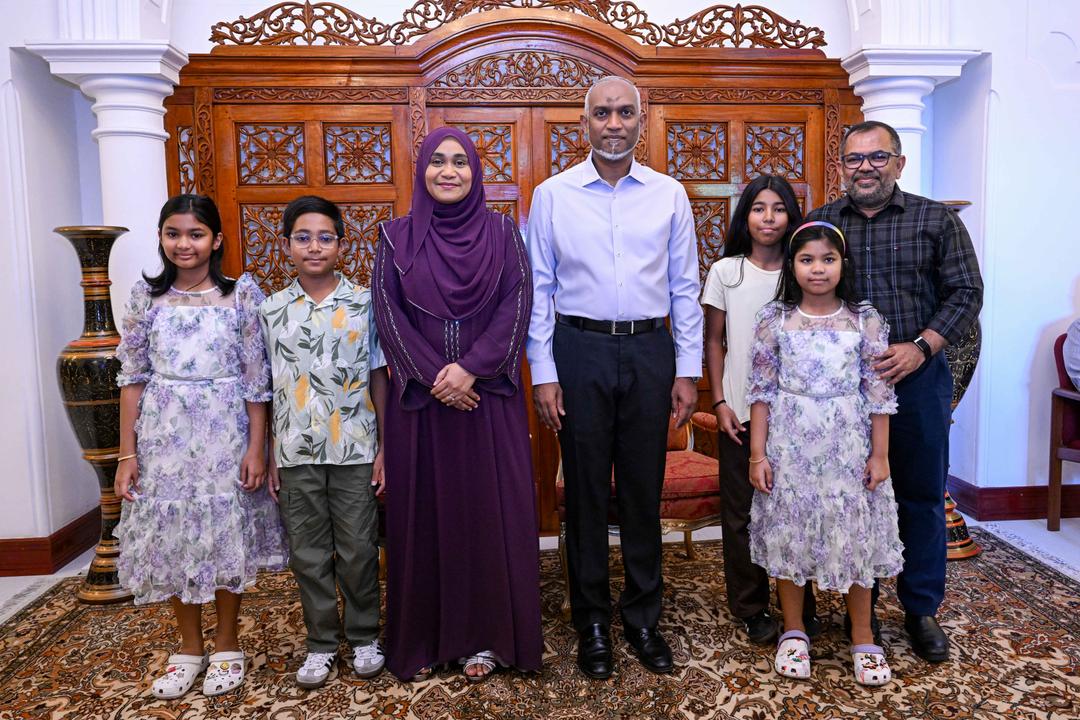 ރައީސުލްޖުމްހޫރިއްޔާގެ ދެކަނބަލުން އީދު ސަލާން ކުރައްވައިފި