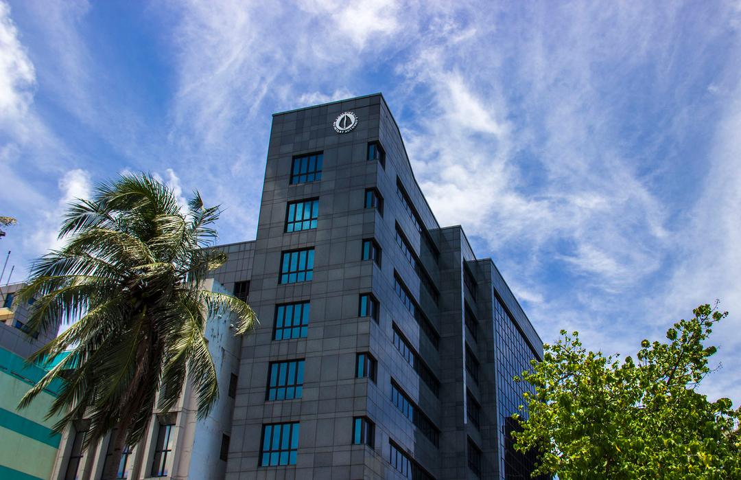 ފެބުރުވަރީގެ ނިޔަލަށް ރަސްމީ ރިޒާވުގައި 1.27 ބިލިޔަން ޑޮލަރު