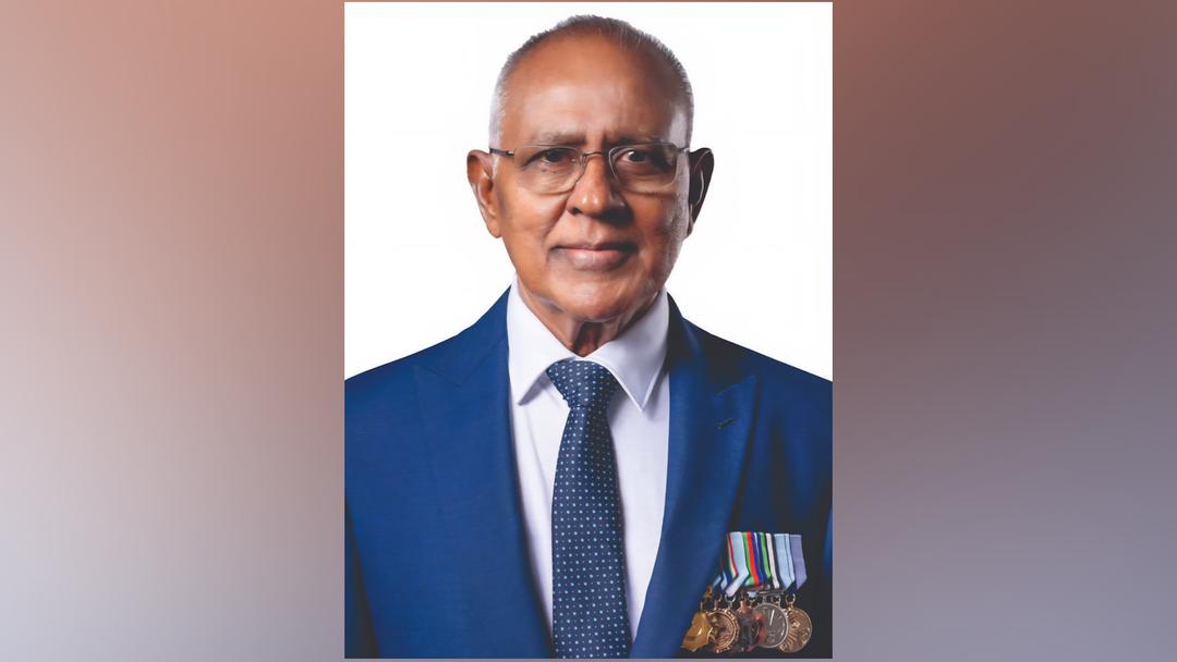 ޢަބްދުއްޝަކޫރަކީ މުޅި ޙަޔާތްޕުޅުގައިވެސް ޤައުމު އިސްކުރެއްވި އިޚުލާޞްތެރިއެއް: ރައީސް