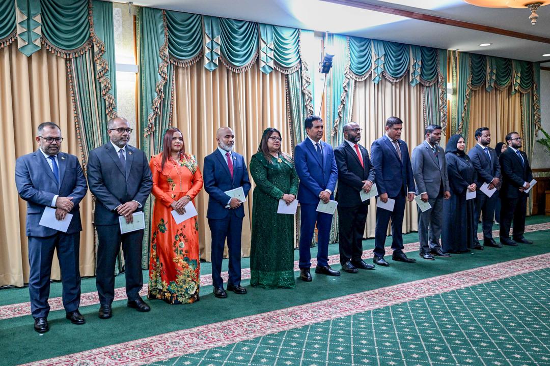 ވަޒީރުންނަށް ރުހުންދޭން ކޮމިޓީން ފާސްކޮށްފި