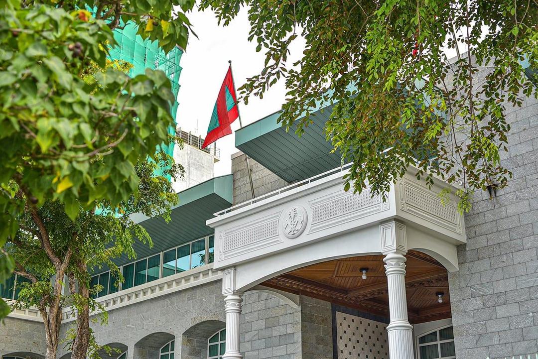 އެޕްރީލު 5 ވާ އާދީއްތަ ދުވަހާއި، އެޕްރީލު 6 ވާ ހޯމަ ދުވަސް، ސަރުކާރު ބަންދު