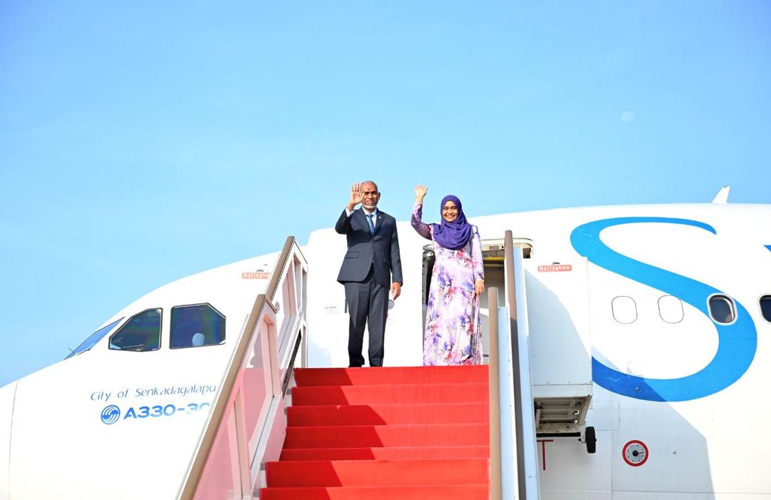 ރައީސްގެ ދެކަނބަލުން ލަންކާއަށް ކުރެއްވި ފުރަމާނަ ދަތުރުފުޅު ނިންމަވާލައްވައިފި