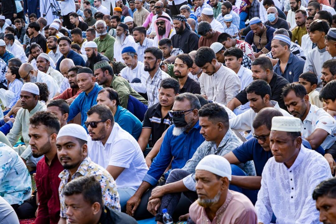 ޢީދުގެ އުފާ ފާޅުކުރާއިރު، އިސްލާމީ ޝަރުޢީ މިންގަނޑަށް ނުފެތޭ އެންމެހައި ކަންކަމުން ދުރުހެލިވާންޖެހޭ: ޢީދު ޚުޠުބާ