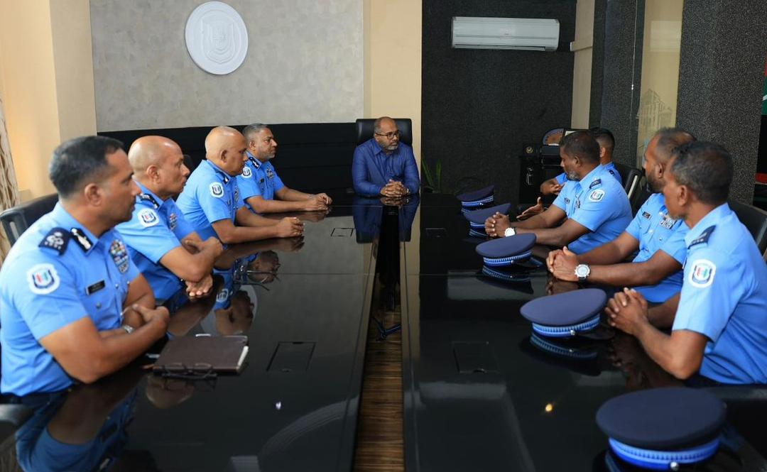 ޑައިވަރުން ހޯދުމަށް ކުރިއަށް ގެންދިޔަ އޮޕަރޭޝަންގައި ހަރަކާތްތެރިވި ފުލުހުންގެ އަގުވަޒަންކޮށްފި