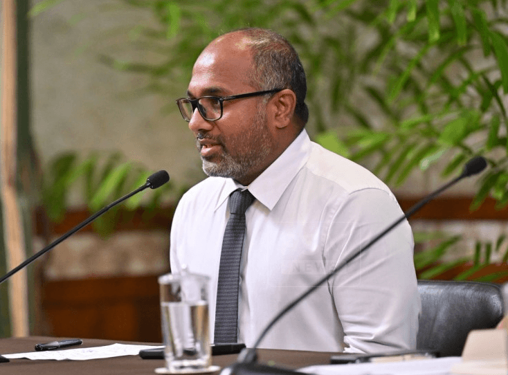 މަސްތުވާތަކެތި އެތެރެކުރުން ހުއްޓުވުމަށް ކޮންޓެއިނަރ ސްކޭނަރެއް ގެންނަނީ