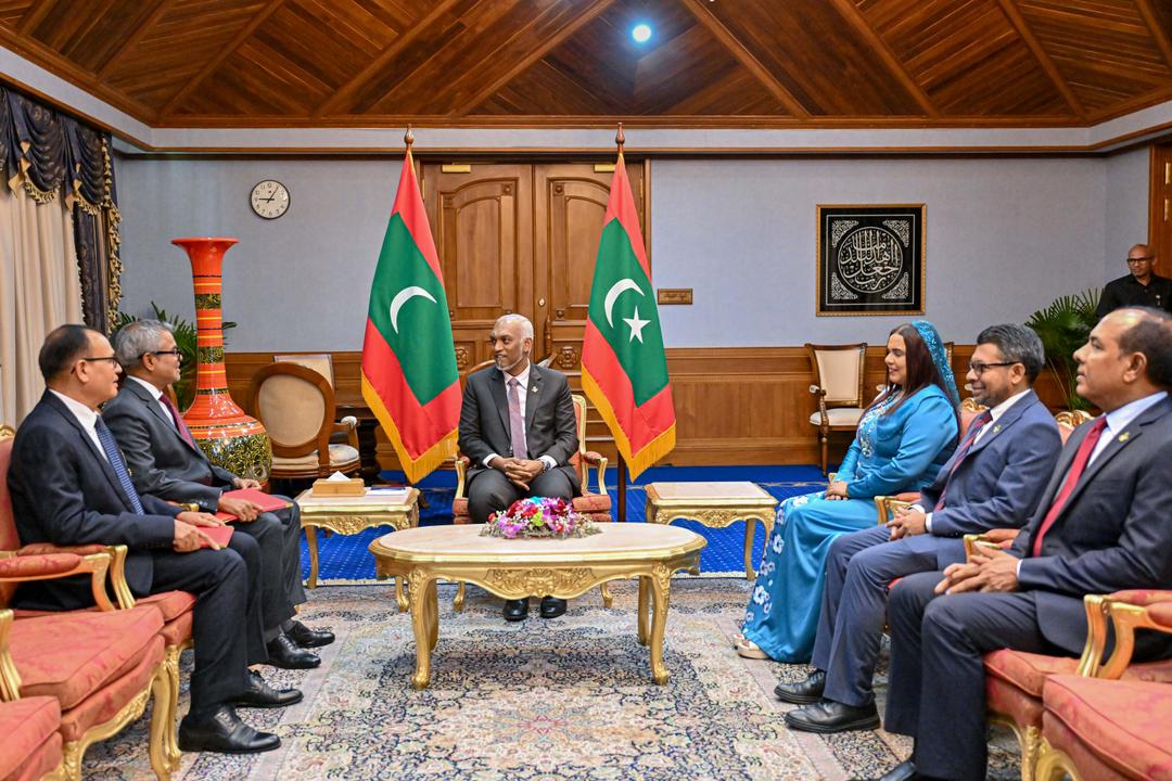 ރައީސް ސްޓޭޓް އޮފް ޤަތަރަށާއި އެކުވެރި ޢަރަބި އިމާރާތަށް ސަފީރުން ޢައްޔަން ކުރައްވައިފި