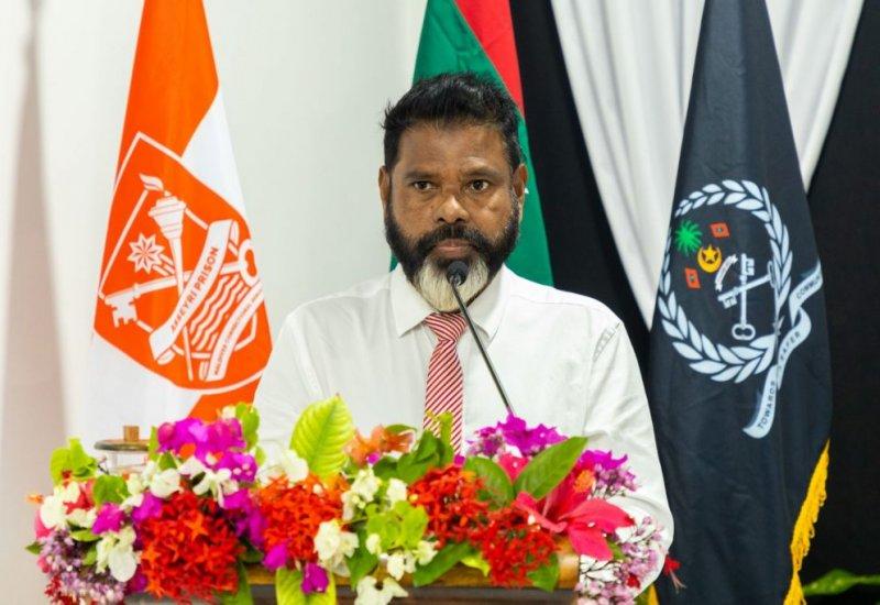 ޖަލަށް ވައްދަން އުޅުނު ފަސް ޑްރޯން އެއް އަތުލައިގެންފި