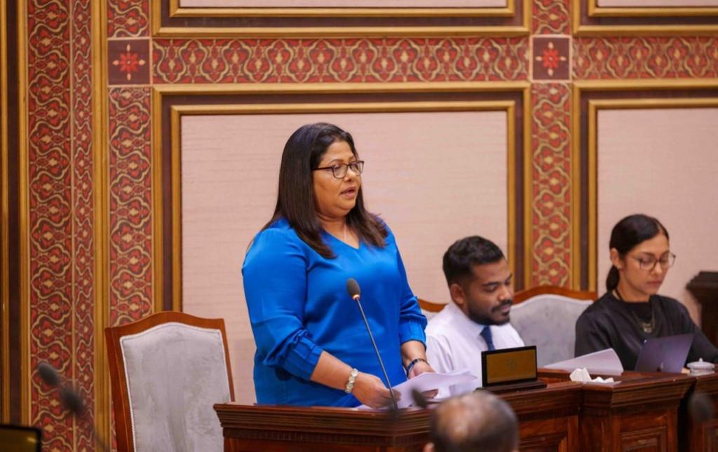 މިދިޔަ ތިން އަހަރު ތެރޭގައި 70،000އަށްވުރެ ގިނަ މީހުން ނަފްސާނީ ފަރުވާ ހޯދި: ވަޒީރު ގީލާ