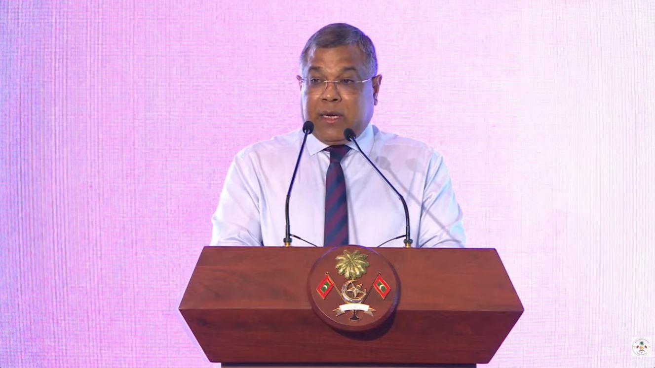 ޑޮލަރު ބޭންކްގައި ނެތް ކަމަށް ބުނެ ދޮގު ވާހަކަ ފަތުރަނީ ކަޅުބާޒާރުގައި ޑޮލަރުގެ އަގު މަތިކުރަން: ސީއީއޯ ޝަރީފް