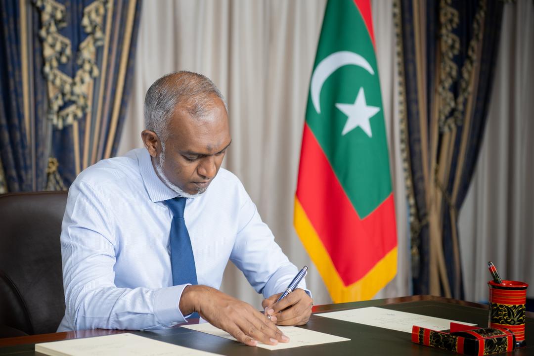 އިންސާނުންގެ ގުނަވަން ޓްރާންސްޕްލާންޓްކުރުމުގެ ބިލު، ތަޞްދީޤުކުރައްވައިފި