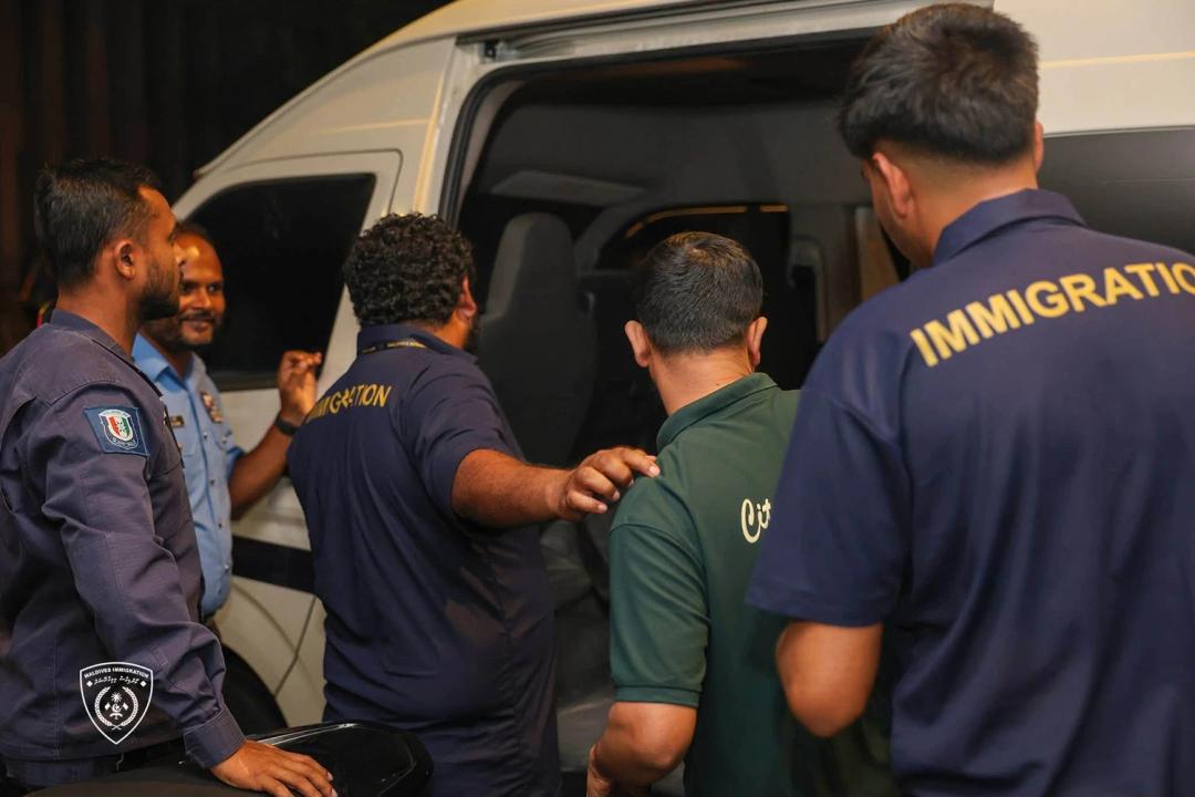 ގަވާއިދާ ހިލާފަށް އުޅުނު 12،000 އަށްވުރެ ގިނަ ބިދޭސީން ޑީޕޯޓުކޮށްފި