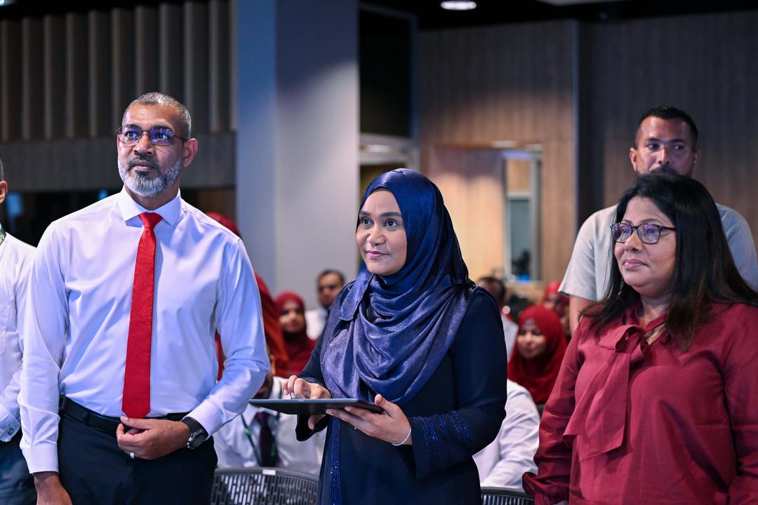 ނޭޝަނަލް ކާޑިއެކް ސެންޓަރަށް 10އަހަރު ފުރުން:  ރައީސުލްޖުމްހޫރިއްޔާގެ އަނބިކަނބަލުން ޝަރަފުވެރި ކޮށްދެއްވައިފި