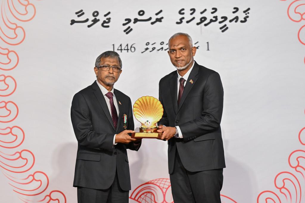 މަތީ ދަރަޖަ ހޯދާ ފަރާތްތަކަށް ރައީސް ދެއްވާ ޚާއްޞަ އިނާމަށް އާދިއްތަ ދުވަހު ހުޅުވާލަނީ