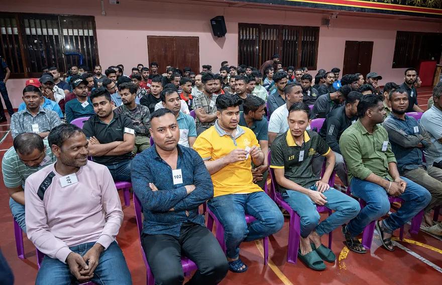 މިހާތަނަށް 294000 ބިދޭސީންގެ ބަޔޯމެޓްރިކްސް ނަގައިފި