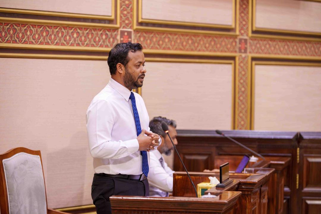 ލިންކް ރޯޑު ރަނގަޅު ފެންވަރަކަށް މަރާމާތު ކުރަން 400 މިލިއަން ހަރަދުވާނެ: ވަޒީރު މުއްޠަލިބު