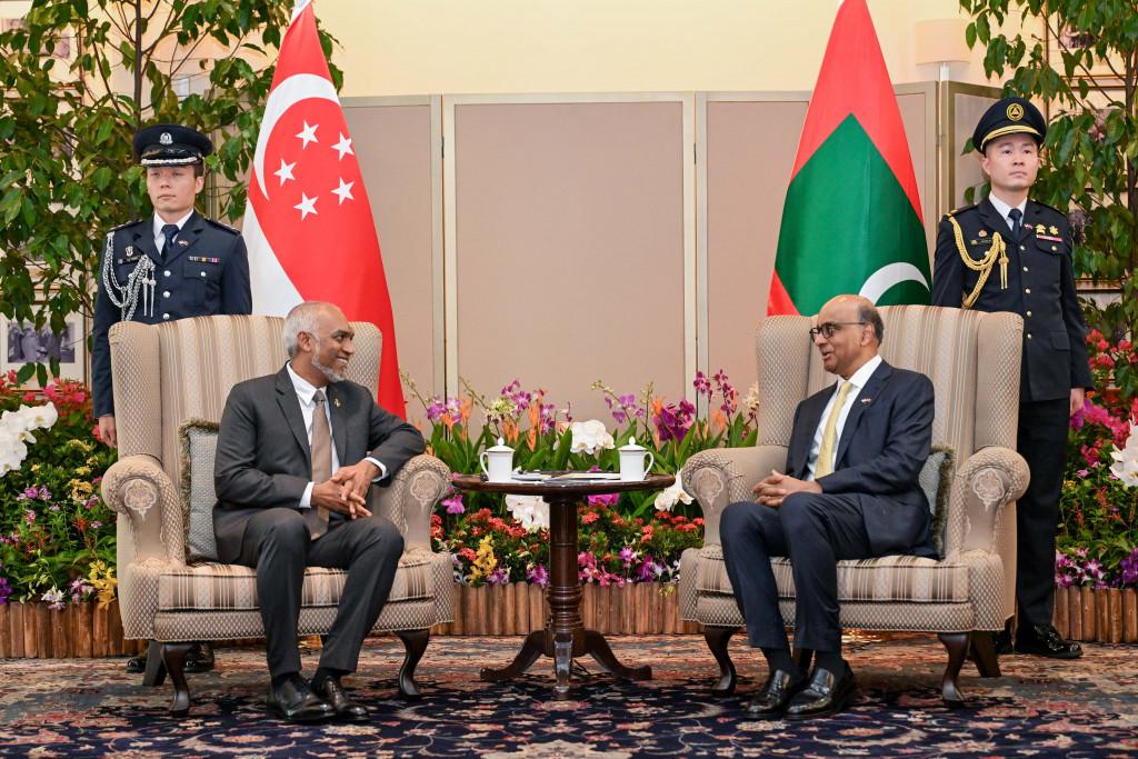 ސިންގަޕޫރުގެ ޤައުމީ ދުވަހުގެ ތަހުނިޔާ ރައީސް ފޮނުއްވައިފި
