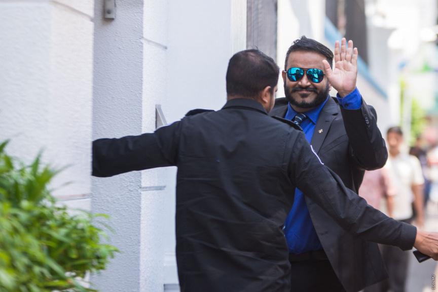 މަނީ ލޯންޑްރިންގެ ޖޫރިމަނާއަށް އަދީބު ދައްކަންޖެހޭ 1 މިލިއަން ރުފިޔާ ދައްކައިފި