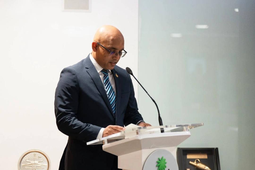 ރާއްޖޭގެ ބޭސްފަރުވާއާއި ޕޯޓް މަޝްރޫޢަށް އައި.ޓީ.އެފް.ސީގެ އައު ފެސިލިޓީތަކެއް ހޯދުމަށް މަސައްކަތްކުރަނީ: ފިނޭންސް މިނިސްޓަރ