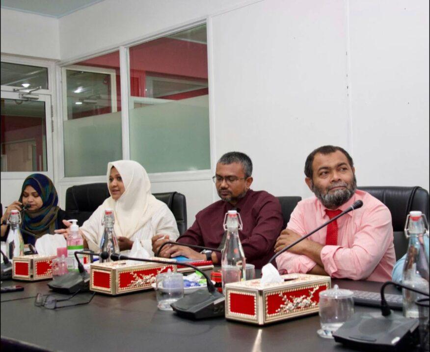 ފޯނު ކޯލްތަކާއި އިންޓަވިއުތައް ލައިވްކޮށް ބްރޯޑްކާސްޓް ކުރާނަމަ އެކަން އަންގަންޖެހޭ: އެމްއެމްބީސީ
