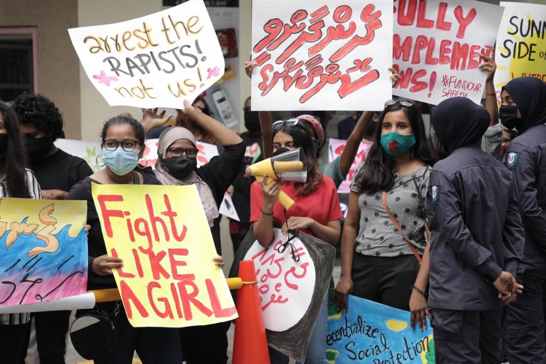 ނަމާދަށް ހުރި ދުވަސްވީ މހަކަށް ޖިންސީ އަނިޔާ ކުރި މައްސަލައެއް ބަލަން ފަށައިފި