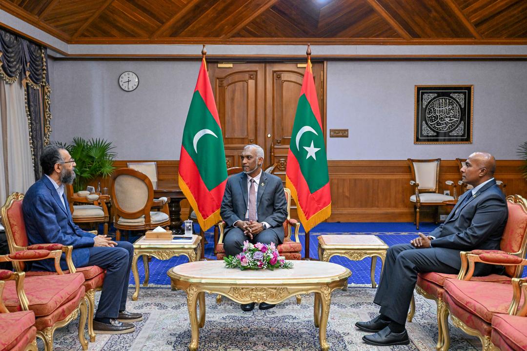 އިސްލާމިކް ޗެމްބަރ އޮފް ކޮމަރސް ގެ ސެކްރެޓަރީ ޖެނެރަލް، ރައީސް އަރިހަށް އިޙްތިރާމުގެ ޒިޔާރަތެއް ކުރައްވައިފި