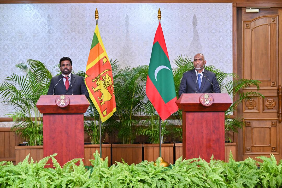 ސްރީލަންކާގެ ރައީސް އަނޫރާ ކުމާރާ ޑިސަނާޔަކެގެ ދައުވަތަކަށް ރައީސް މުއިއްޒު ސްރީލަންކާއަށް