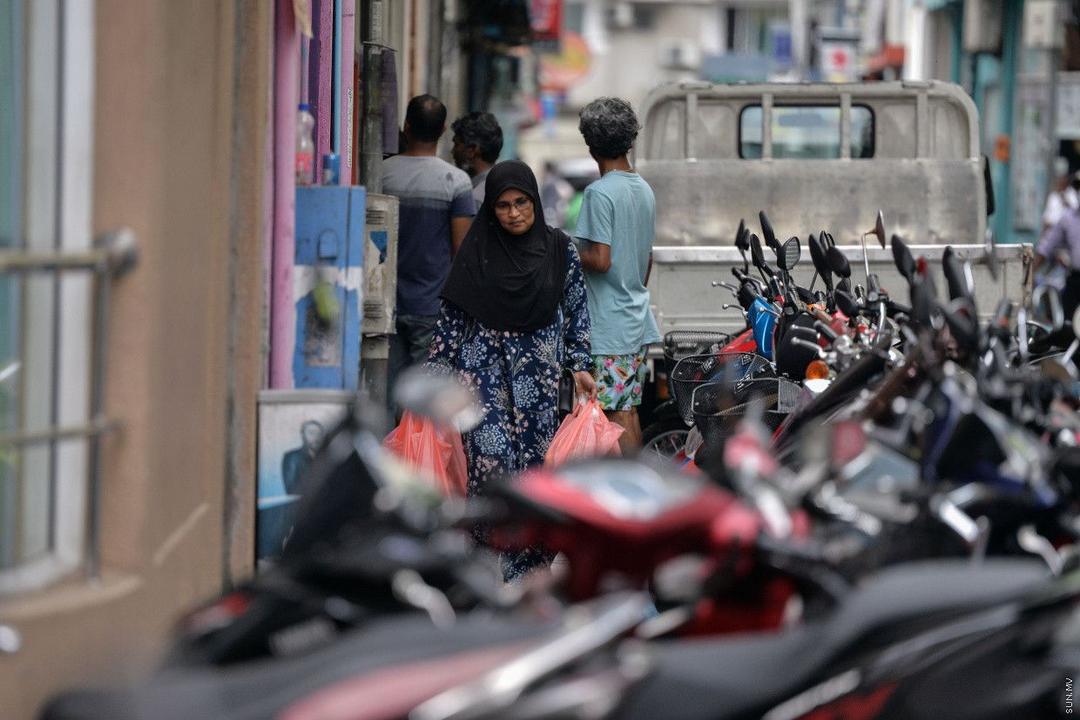 24 ވިޔަފާރިއެއް ބަލައިފާސްކޮށް އެއް ވިޔަފާރި ބަންދުކުރުމަށް ނޯޓިސް ދީފި
