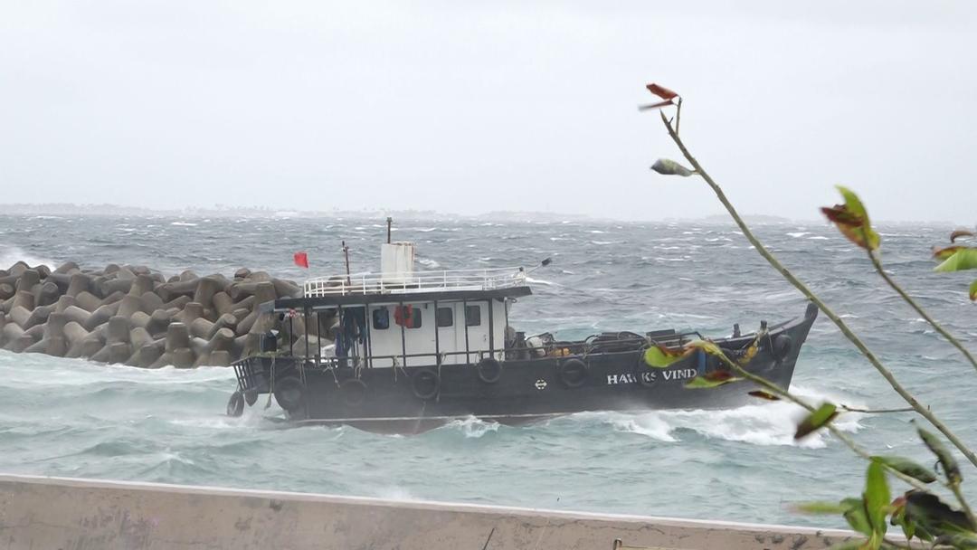  ދެކުނަށް ބޯކޮށް ވާރޭވެހޭނެ ކަމަށް ލަފާކޮށް ހުދު ސަމާލު