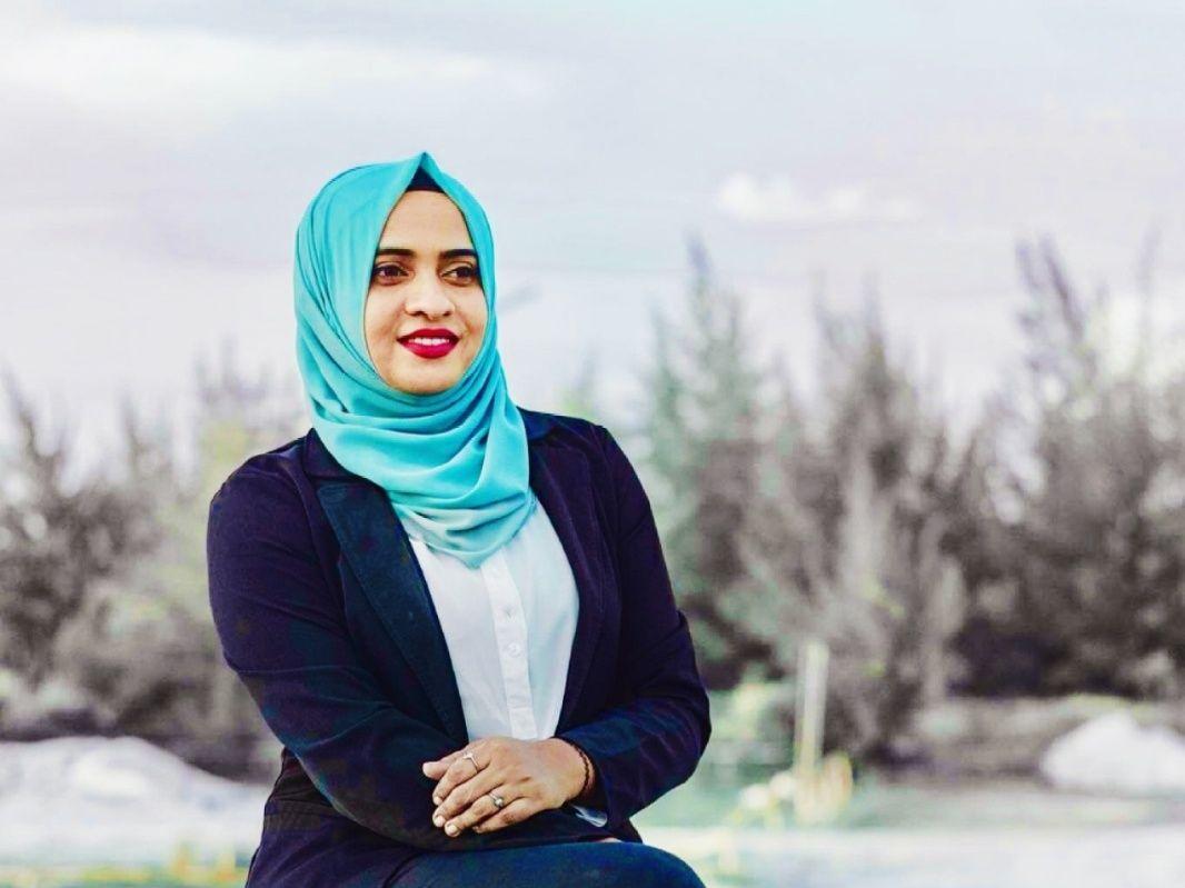 ދިވެހިޗެނަލަށް 5 އަހަރު - ތަޖުރިބާއާއި ހުނަރުން ކުރިއެރުން ހޯދަމުންދާ ރަމްގެ މީޑިއާ ކެރިއަރއަށް ނަޒަރެއް