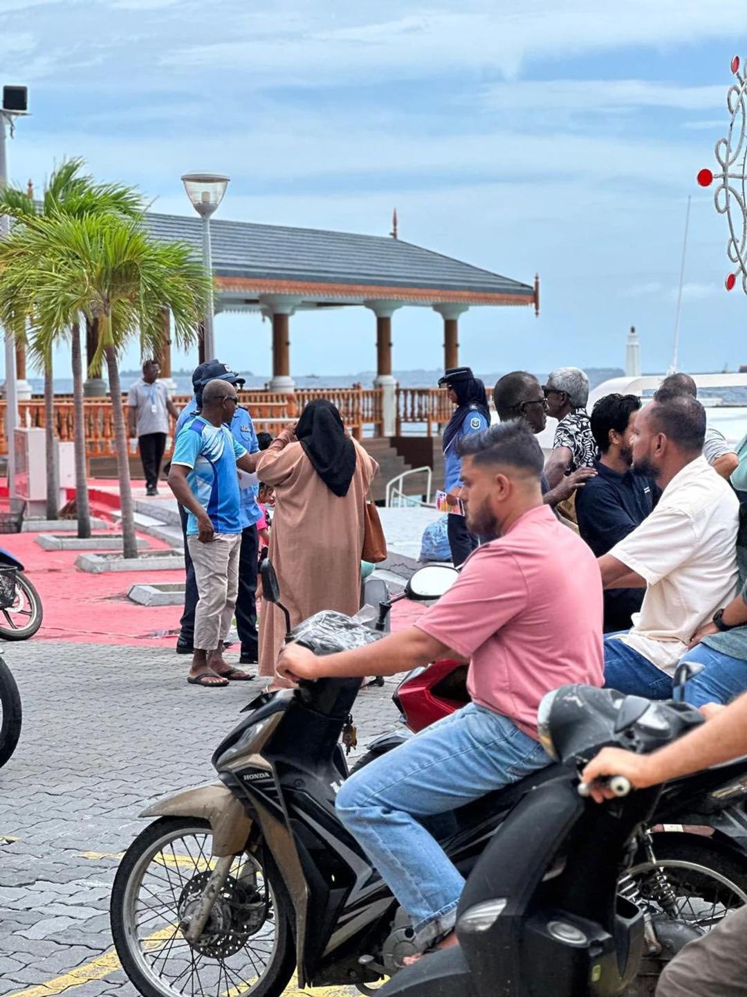 21,354 އުޅަނދު ފާސްކޮށް، 10,878 ޖޫރިމަނާ