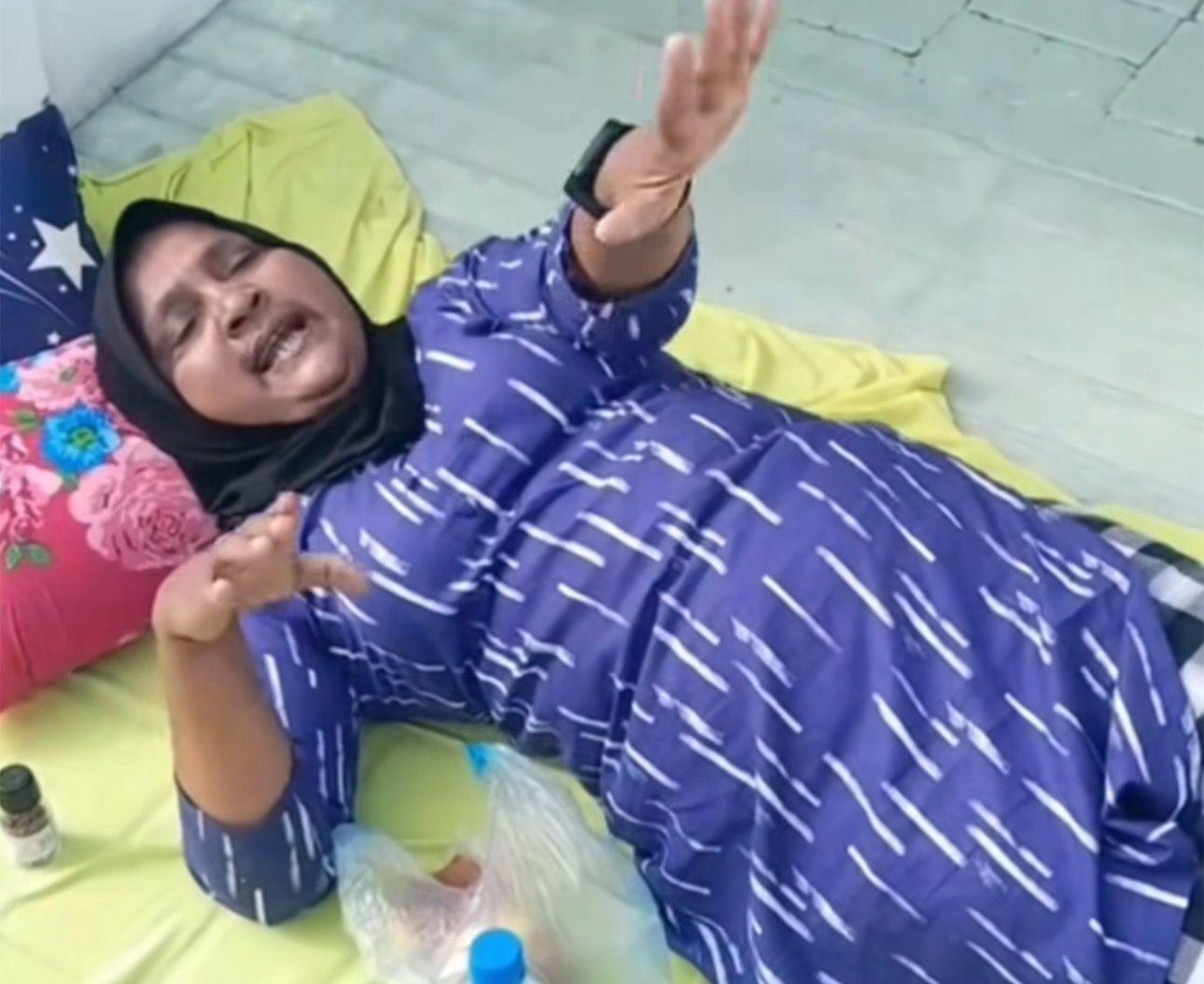 ރިޕޯޓް: ކައުންސިލް އިދާރާ ދޮރުމަތީ ތަންމަތި އަޅައިގެން އޮށޯންނަ ހިސާބަށް ނުގޮސް މި ޤައުމުގައި ޙައްޤު މިންވަރު ނުލިބޭނެތޯ؟