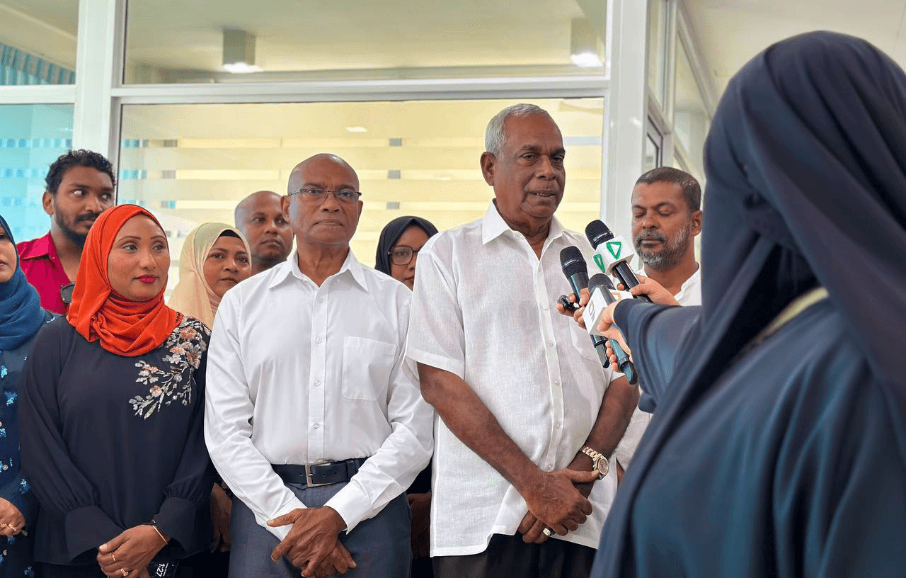 މާލޭގެ ފުރަތަމަ މޭޔަރު ސަރަނގު އާދަމް މަނިކު މޫސާ އަލީ ޖަލީލު އެންޑޯޒް ކުރައްވައިފި